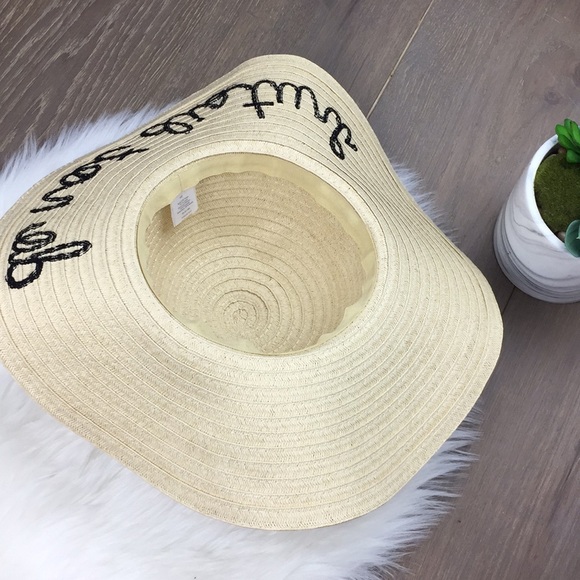 New "Do Not Disturb" Sun Floppy Hat ✨ - Picture 3 of 5